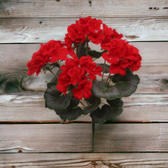 Geranium Bush with 20 Silk Leaves - 18"